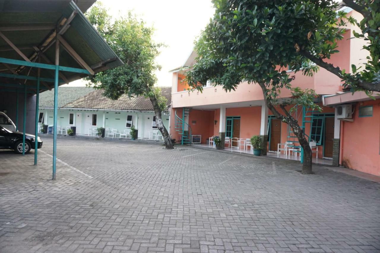 Ismoyo Hotel Yogyakarta Luaran gambar